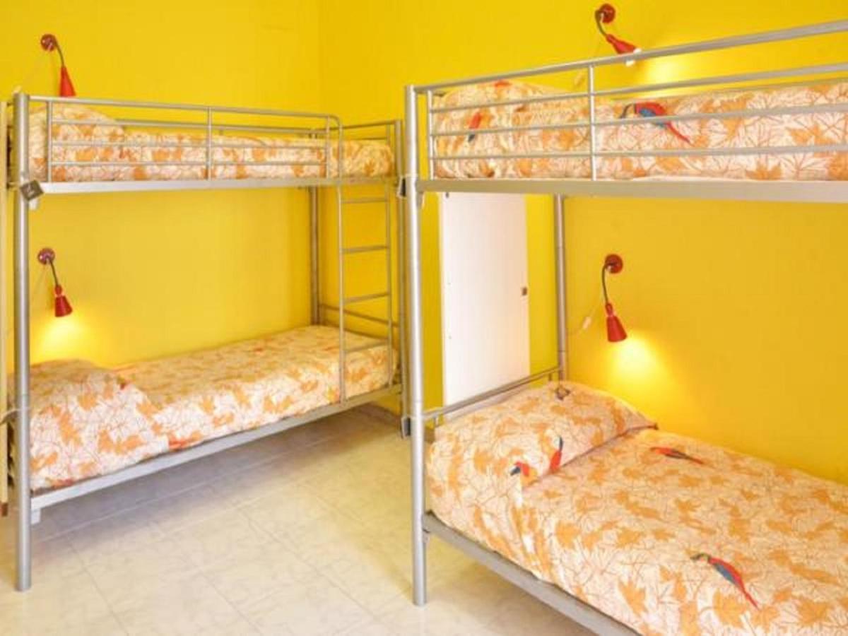 Gianni House Backpackers Hostel Giardini Naxos Eksteriør billede