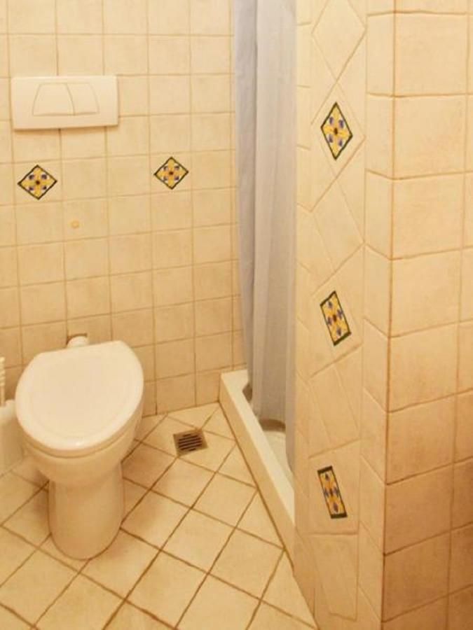 Gianni House Backpackers Hostel Giardini Naxos Eksteriør billede